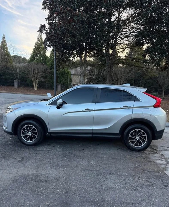 2020 Mitsubishi Eclipse Cross - Image 3 of 8