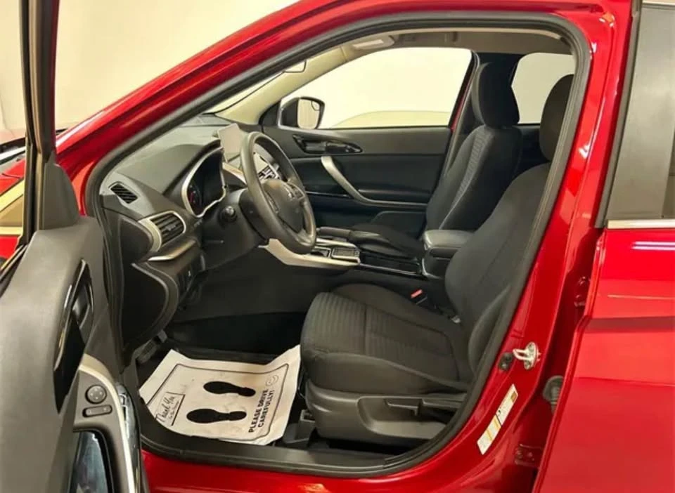 2020 Mitsubishi Eclipse Cross - Image 4 of 11