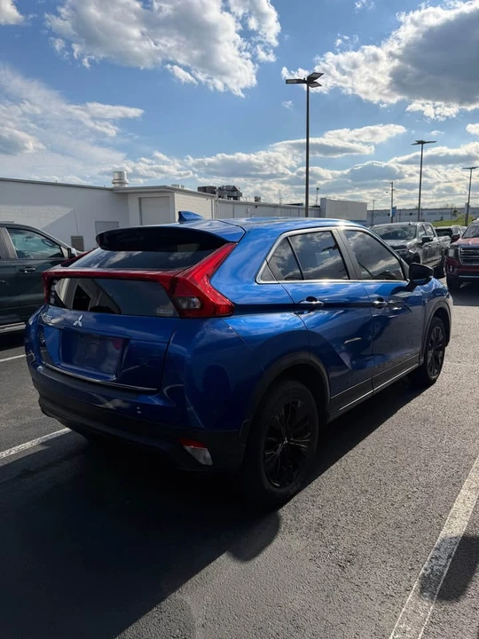 2020 Mitsubishi Eclipse Cross - Image 5 of 8