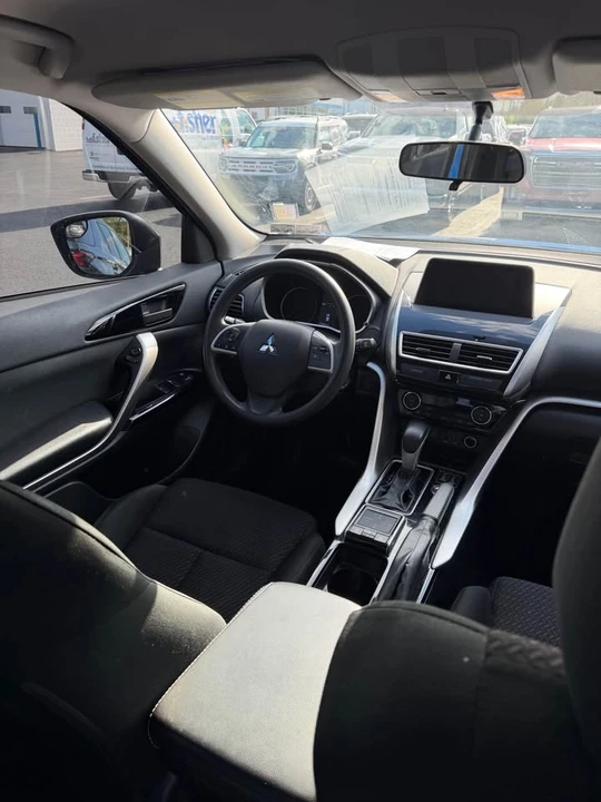 2020 Mitsubishi Eclipse Cross - Image 6 of 8