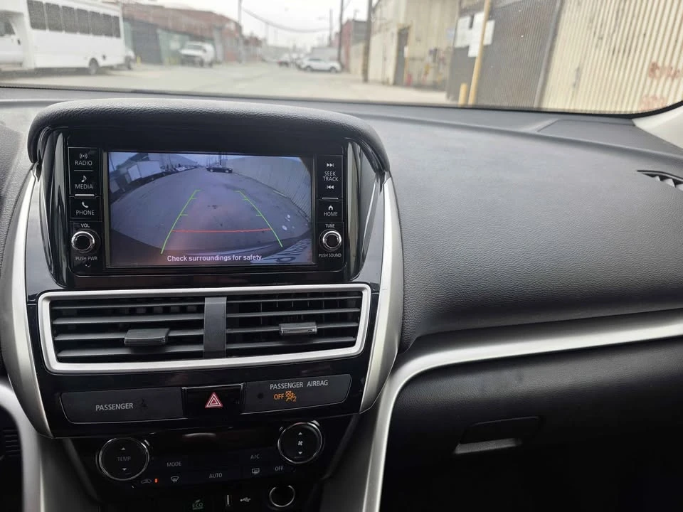 2020 Mitsubishi Eclipse Cross - Image 7 of 9
