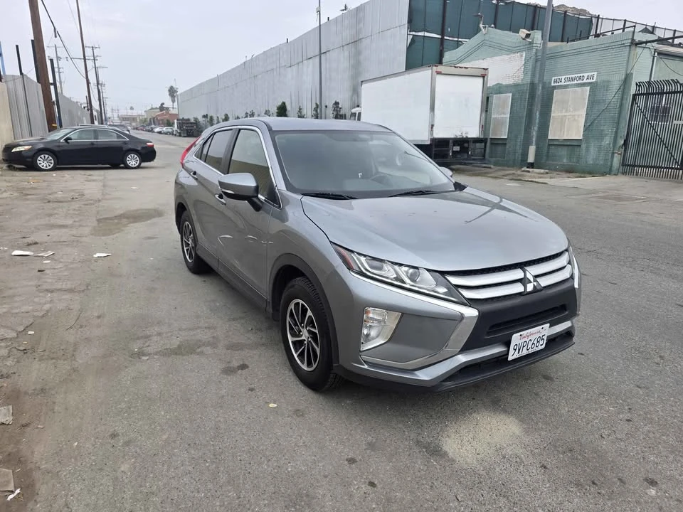 2020 Mitsubishi Eclipse Cross - Image 2 of 9