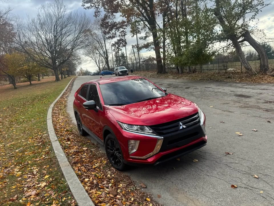 2020 Mitsubishi Eclipse Cross - Image 2 of 10