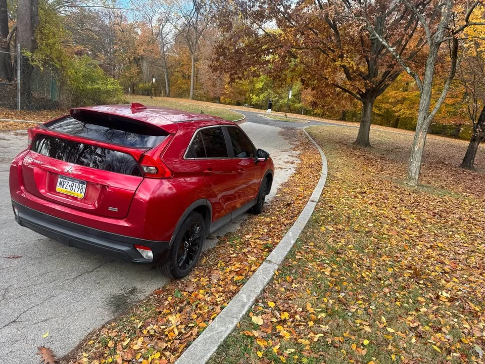 2020 Mitsubishi Eclipse Cross - Image 5 of 10