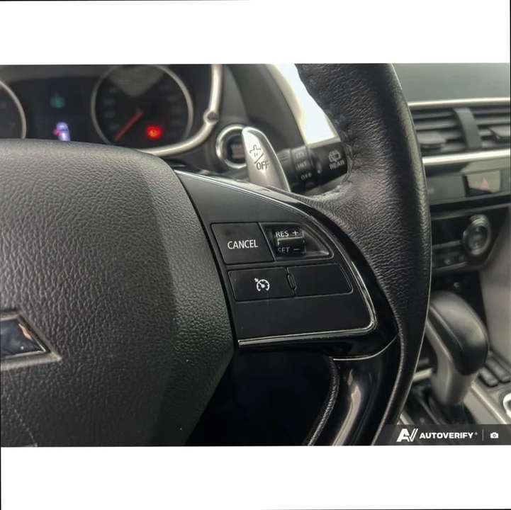 2020 Mitsubishi Eclipse Cross - Image 16 of 20