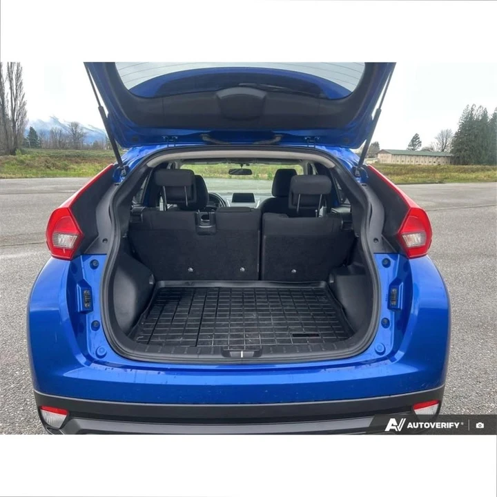 2020 Mitsubishi Eclipse Cross - Image 11 of 19