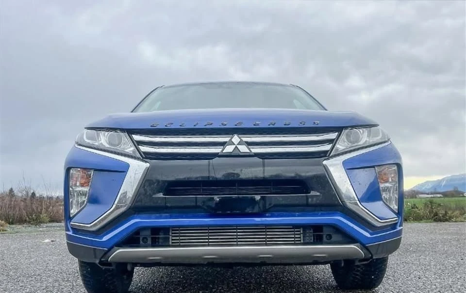 2020 Mitsubishi Eclipse Cross - Image 2 of 20