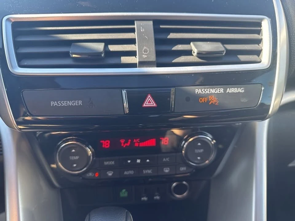 2020 Mitsubishi Eclipse Cross - Image 6 of 19