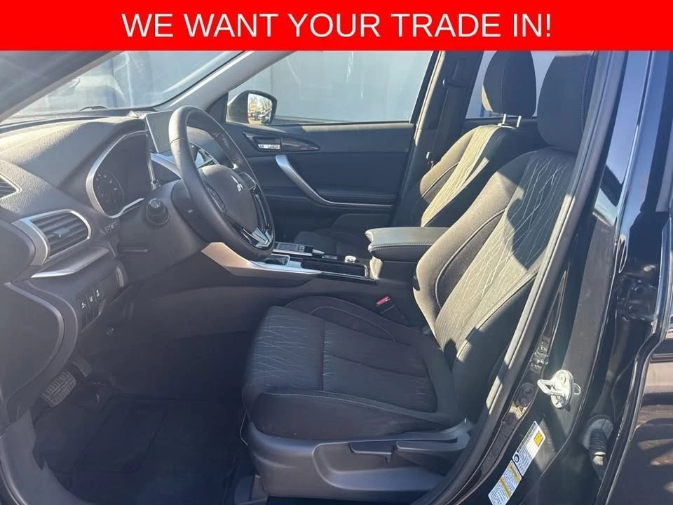 2020 Mitsubishi Eclipse Cross - Image 3 of 19
