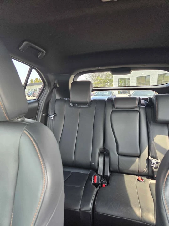 2020 Mitsubishi Eclipse Cross - Image 4 of 8