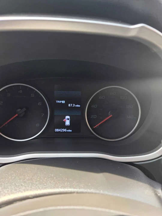 2020 Mitsubishi Eclipse Cross - Image 5 of 8