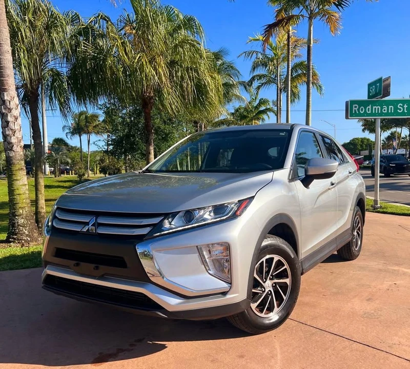 2020 Mitsubishi Eclipse Cross - Image 5 of 19