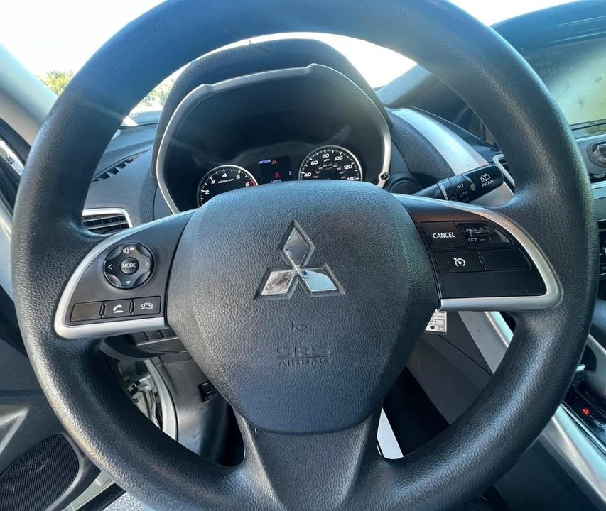 2020 Mitsubishi Eclipse Cross - Image 16 of 19