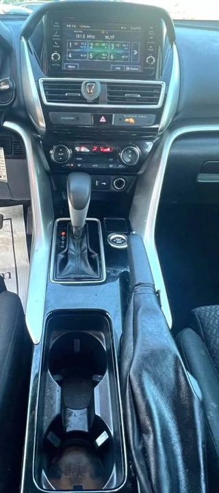 2020 Mitsubishi Eclipse Cross - Image 11 of 19