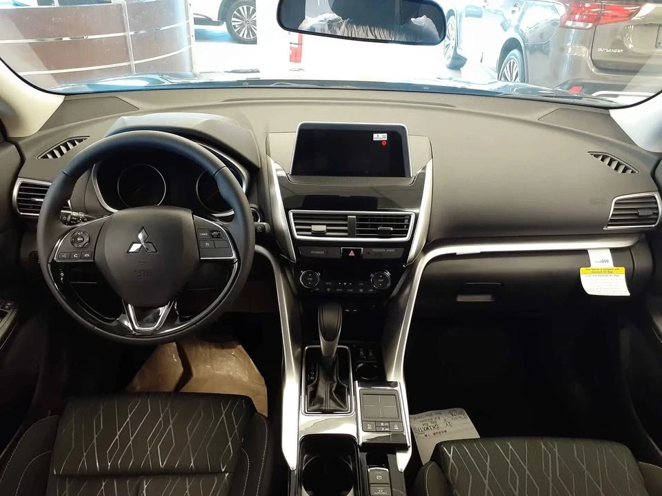 2020 Mitsubishi Eclipse Cross - Image 3 of 8