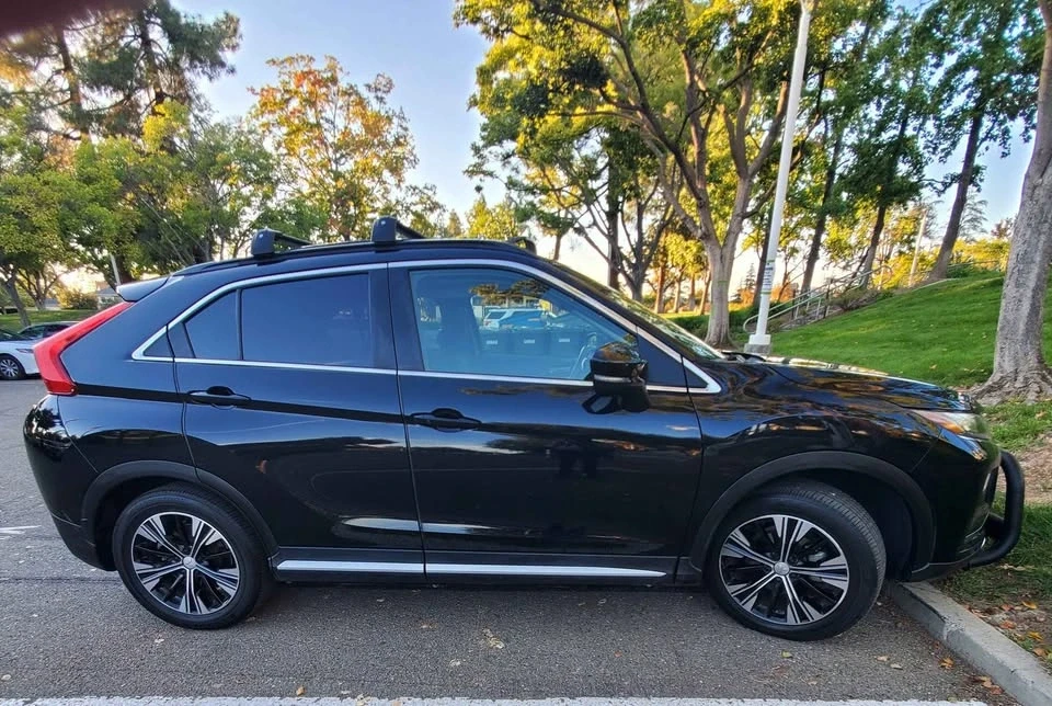 2020 Mitsubishi Eclipse Cross - Image 5 of 8