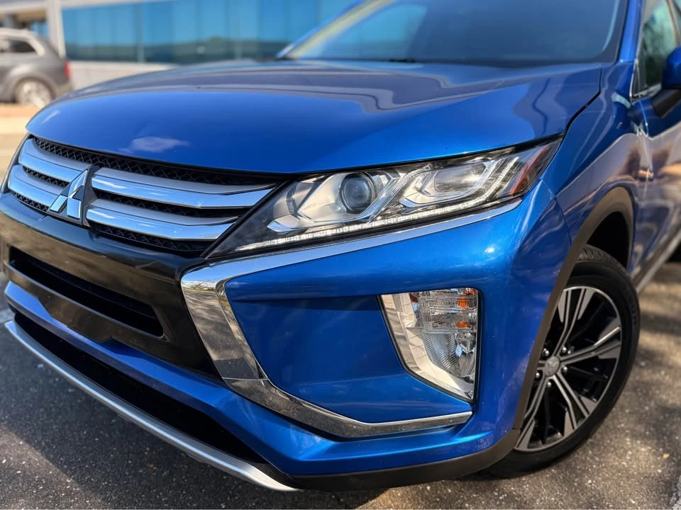 2020 Mitsubishi Eclipse Cross - Image 2 of 20