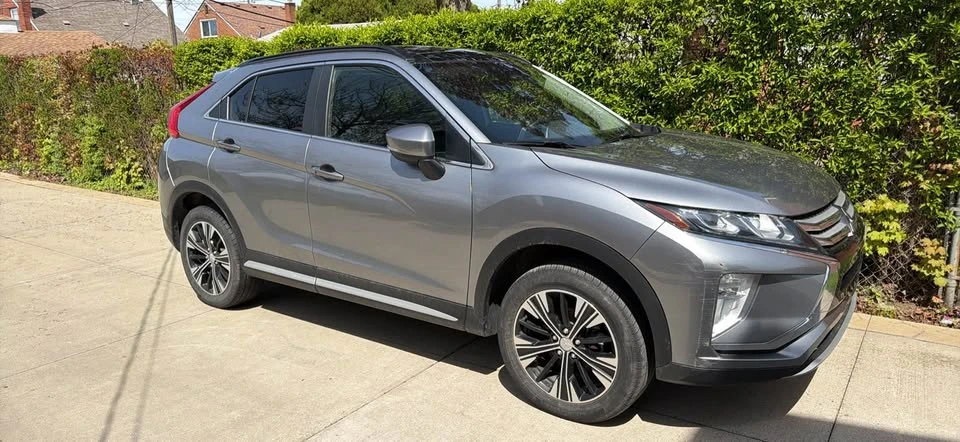 2020 Mitsubishi Eclipse Cross - Image 2 of 9