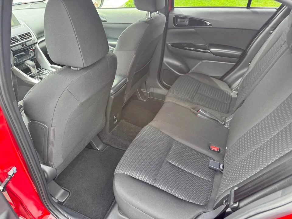 2020 Mitsubishi Eclipse Cross - Image 12 of 18
