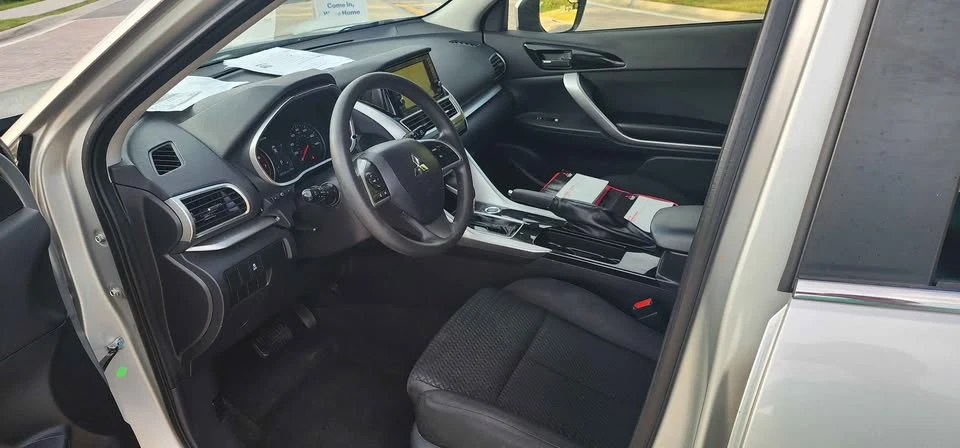 2020 Mitsubishi Eclipse Cross - Image 6 of 14
