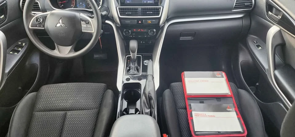2020 Mitsubishi Eclipse Cross - Image 10 of 14