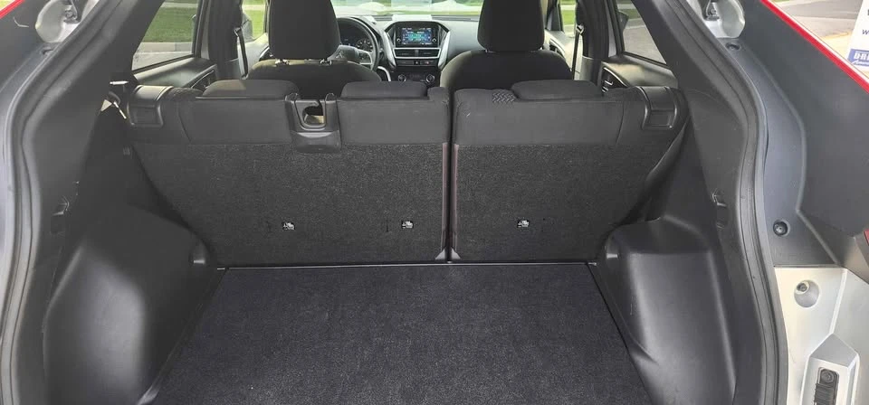 2020 Mitsubishi Eclipse Cross - Image 7 of 14
