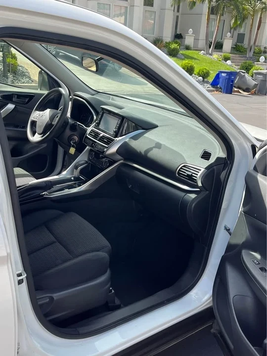 2020 Mitsubishi Eclipse Cross - Image 6 of 8