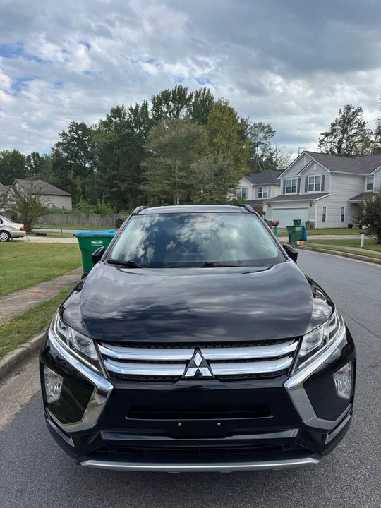 2020 Mitsubishi Eclipse Cross - Image 2 of 17