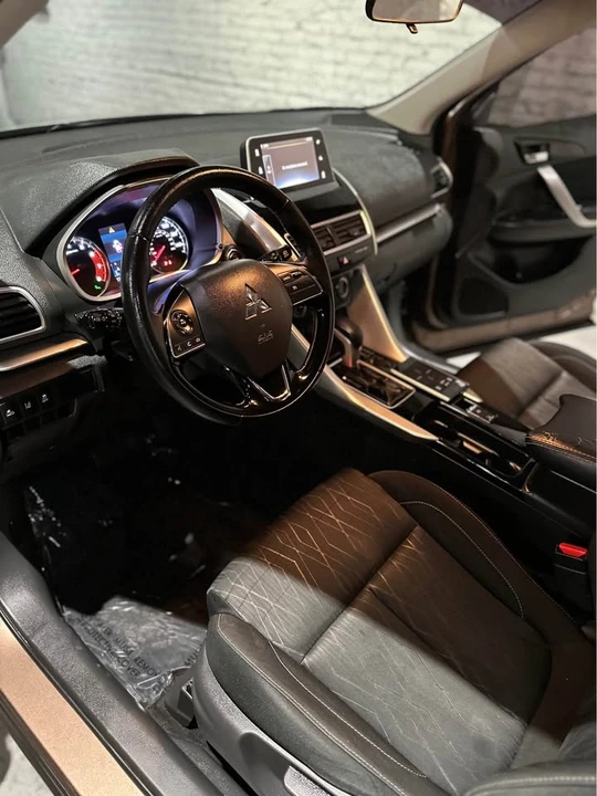 2020 Mitsubishi Eclipse Cross - Image 16 of 18