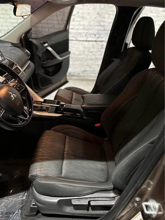 2020 Mitsubishi Eclipse Cross - Image 17 of 18