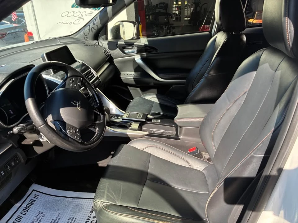 2020 Mitsubishi Eclipse Cross - Image 4 of 7