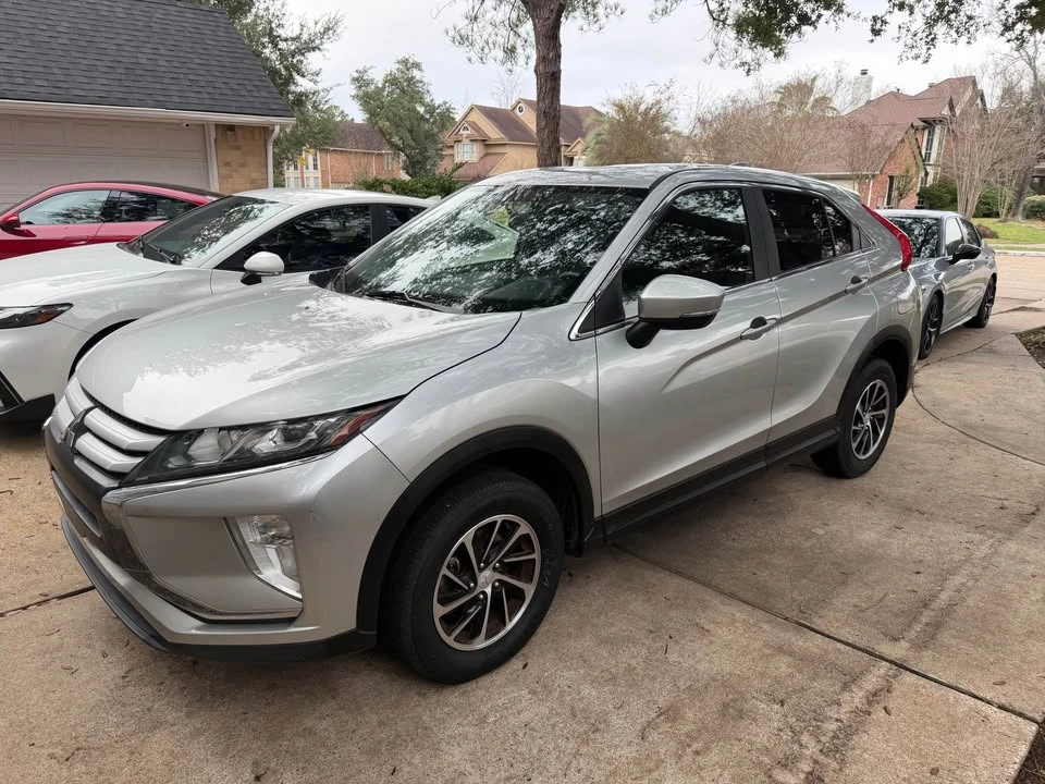 2020 Mitsubishi Eclipse Cross - Image 2 of 6