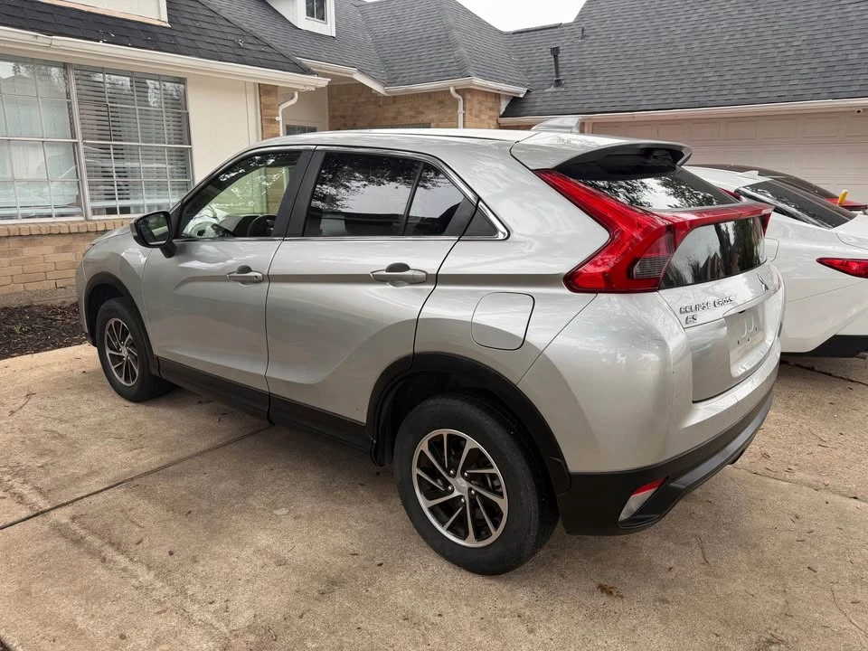 2020 Mitsubishi Eclipse Cross - Image 3 of 6