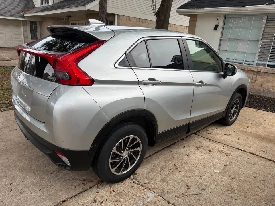 2020 Mitsubishi Eclipse Cross - Image 4 of 7