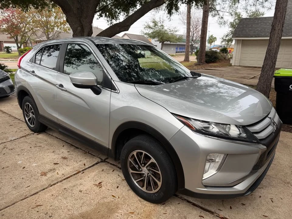 2020 Mitsubishi Eclipse Cross - Image 2 of 7