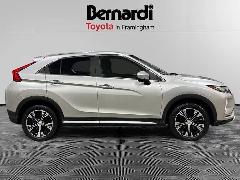 2020 Mitsubishi Eclipse Cross - Image 6 of 17