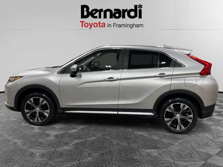 2020 Mitsubishi Eclipse Cross - Image 2 of 17