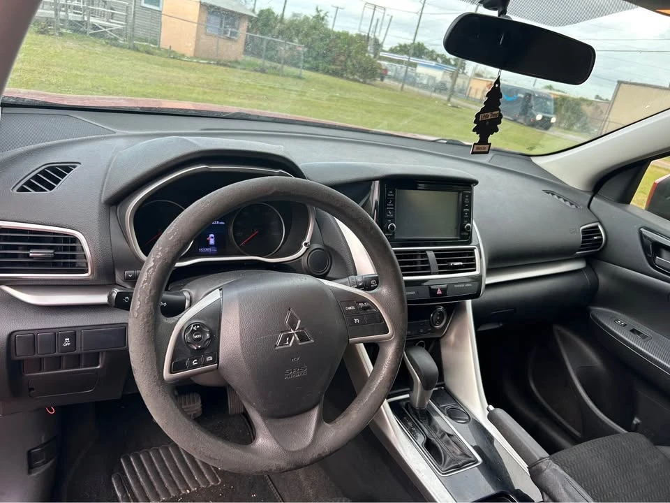 2020 Mitsubishi Eclipse Cross - Image 7 of 12