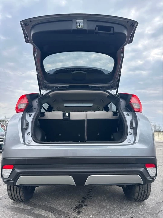 2020 Mitsubishi Eclipse Cross - Image 7 of 11
