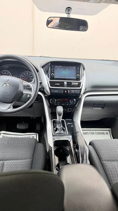 2020 Mitsubishi Eclipse Cross - Image 9 of 15