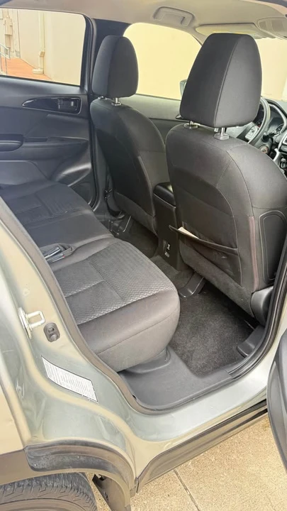 2020 Mitsubishi Eclipse Cross - Image 10 of 15