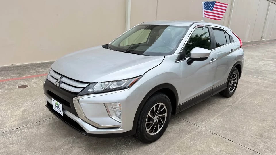 2020 Mitsubishi Eclipse Cross - Image 2 of 15
