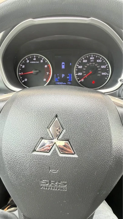 2020 Mitsubishi Eclipse Cross - Image 12 of 15