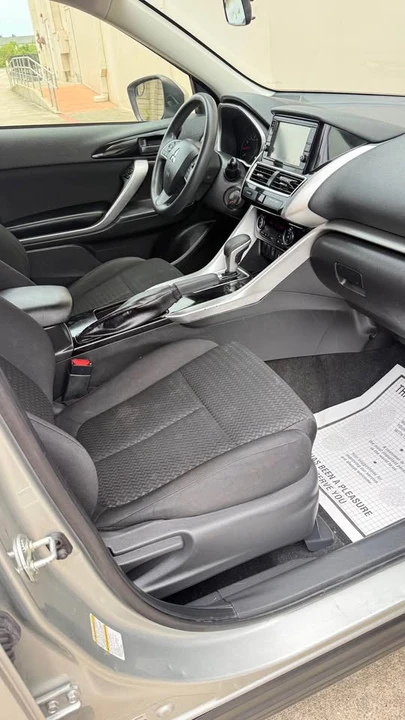 2020 Mitsubishi Eclipse Cross - Image 11 of 15