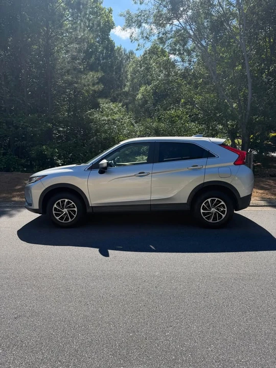 2020 Mitsubishi Eclipse Cross - Image 2 of 14