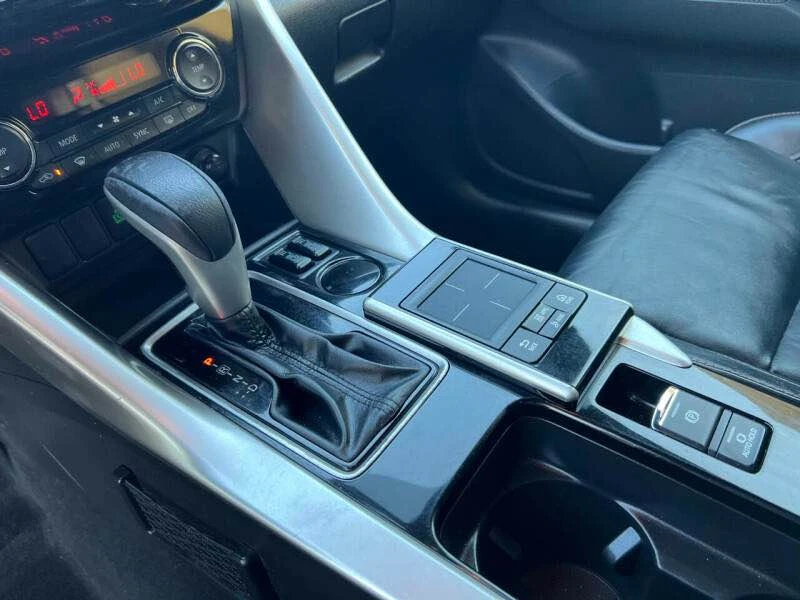 2020 Mitsubishi Eclipse Cross - Image 17 of 19