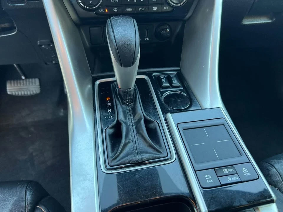 2020 Mitsubishi Eclipse Cross - Image 17 of 20