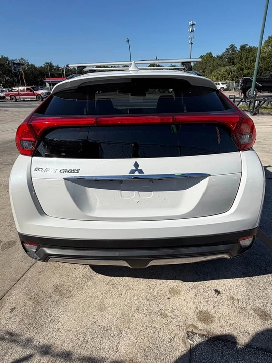 2020 Mitsubishi Eclipse Cross - Image 4 of 15