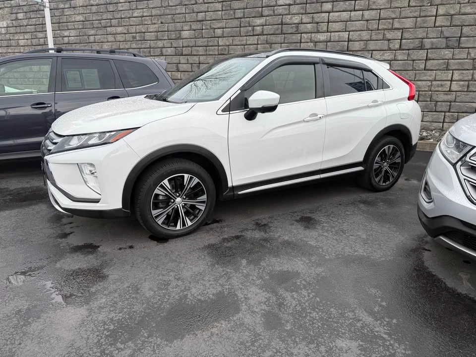 2020 Mitsubishi Eclipse Cross - Image 2 of 7