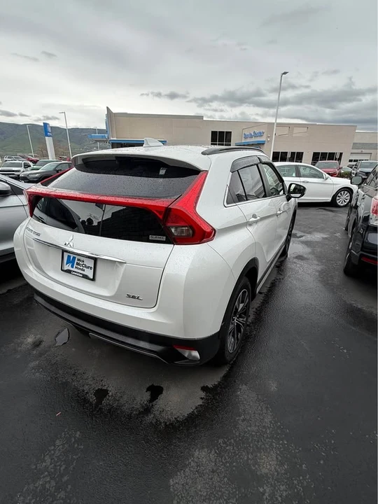 2020 Mitsubishi Eclipse Cross - Image 3 of 7